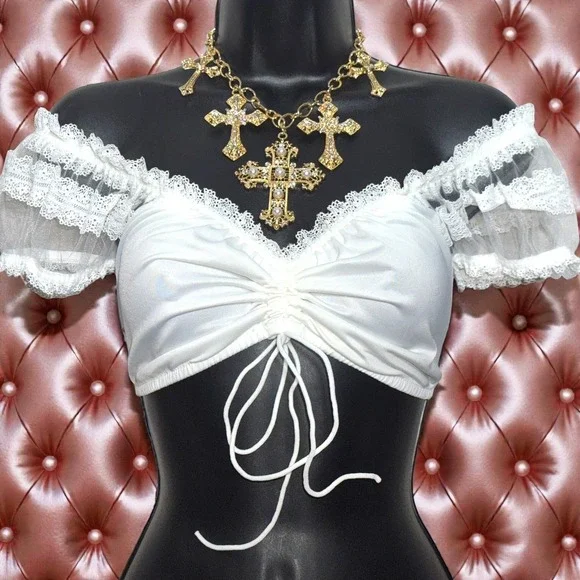 New White Large Ruched Off Shoulder Lace Trim Crop Top Dirndl Blouse Oktoberfest - Picture 2 of 5